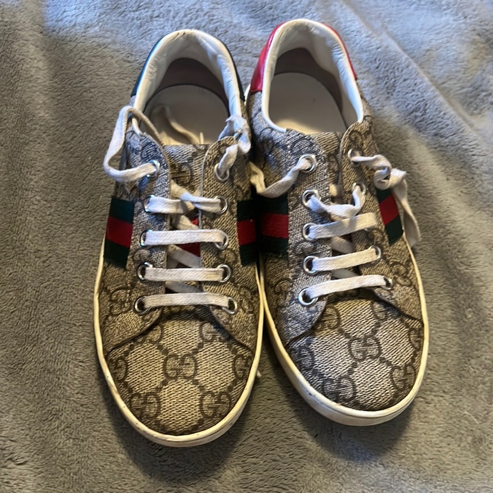 Size 31 Gucci GG web